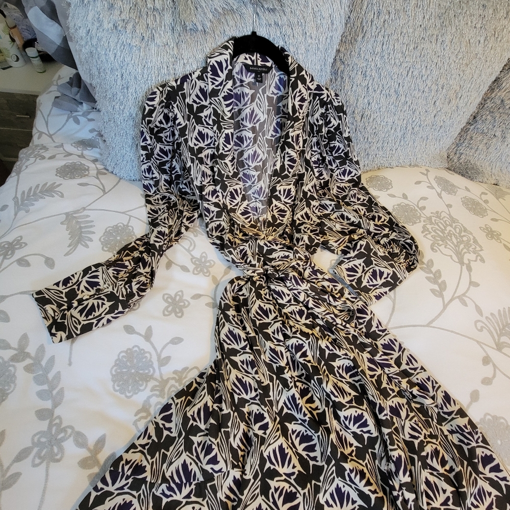 FLORAL WRAP DRESS - Picture 7 of 9